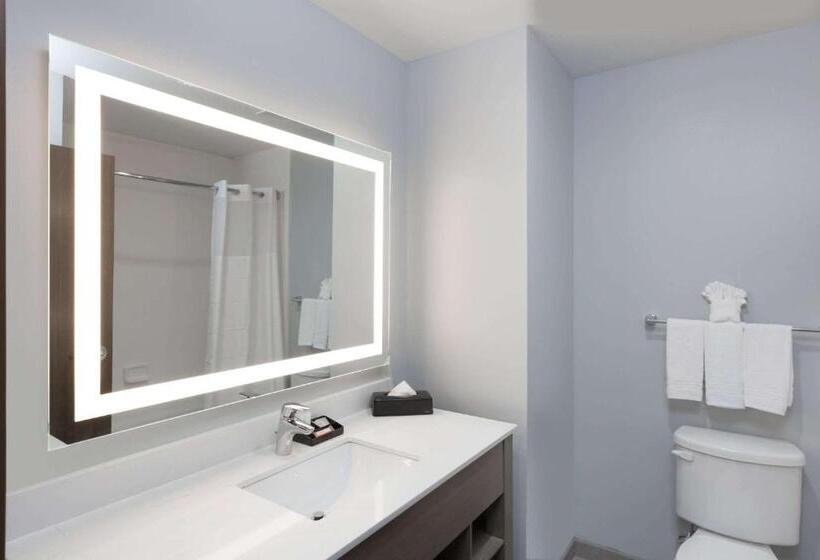 Fotos del hotel Days Inn & Suites By Wyndham Houston Nw Cypress:  29