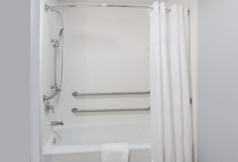 Fotos del hotel Days Inn & Suites By Wyndham Houston Nw Cypress:  34