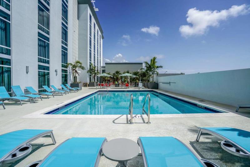 هتل Dello Ft Lauderdale Airport, Tapestry Collection By Hilton