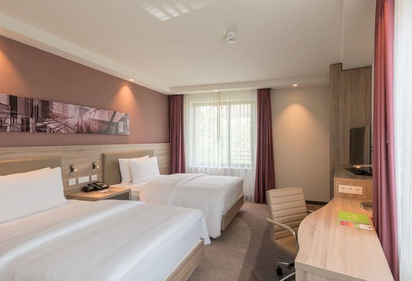 Fotos del hotel Hampton By Hilton Frankfurt City Centre East:  36