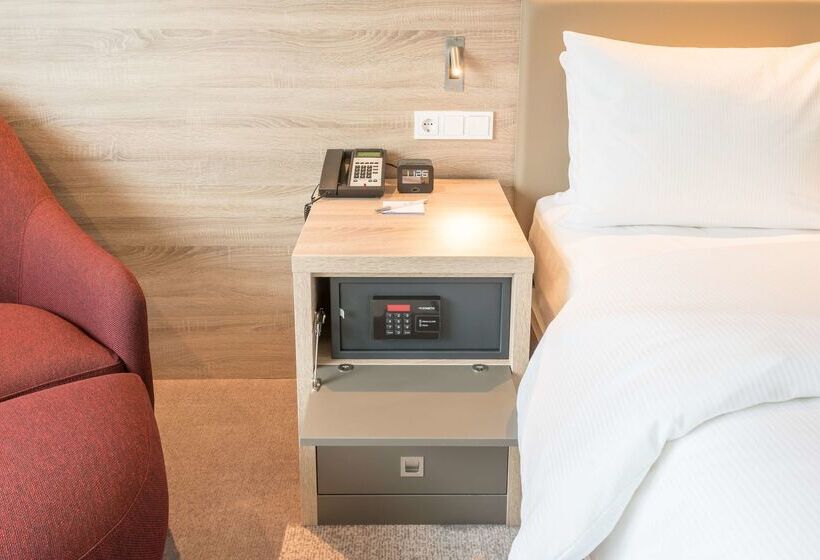 Fotos del hotel Hampton By Hilton Frankfurt City Centre East:  56