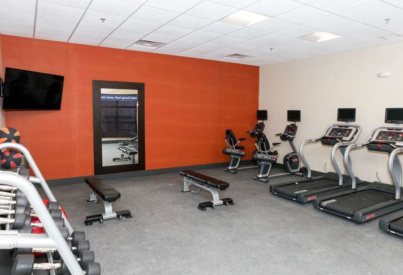 هتل Hampton Inn & Suites Lafayette Medical Center, Co