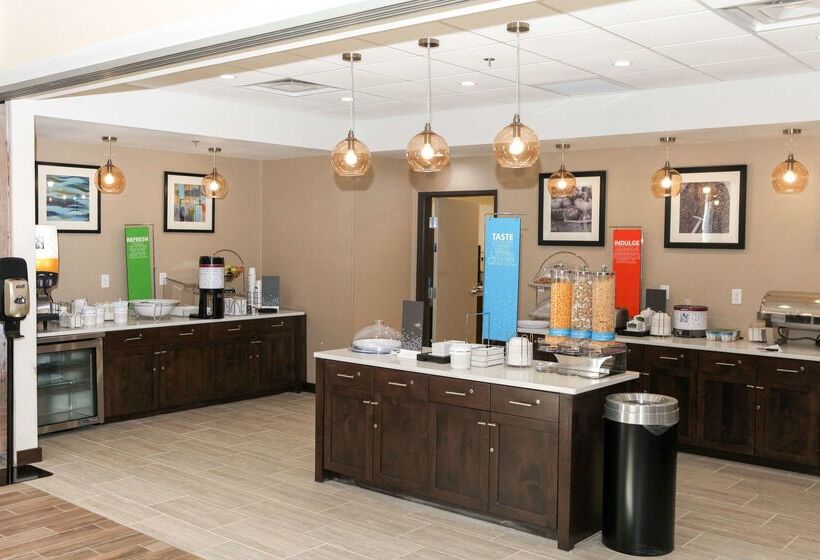 هتل Hampton Inn & Suites Lafayette Medical Center, Co