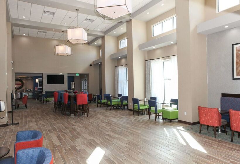 هتل Hampton Inn & Suites Lafayette Medical Center, Co