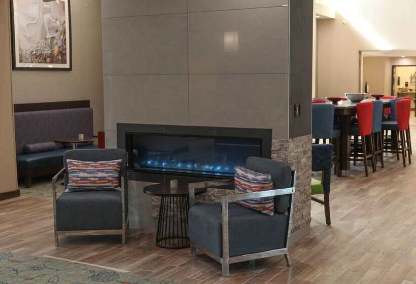هتل Hampton Inn & Suites Lafayette Medical Center, Co