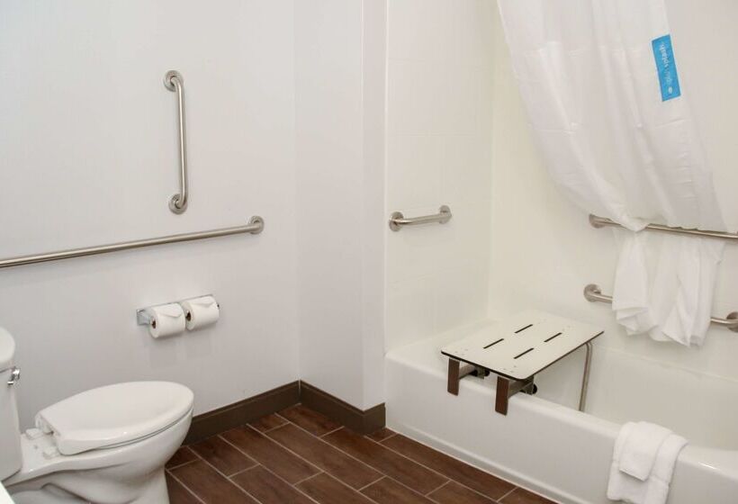 هتل Hampton Inn & Suites Lafayette Medical Center, Co