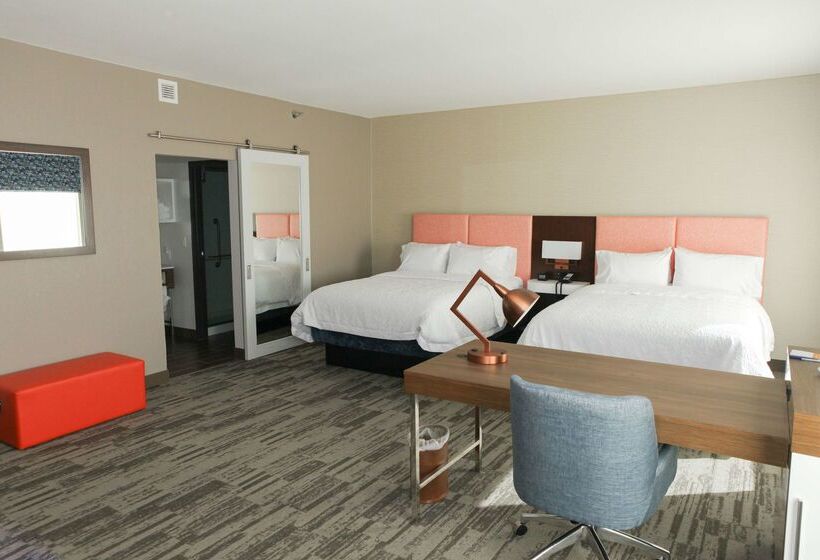 هتل Hampton Inn & Suites Lafayette Medical Center, Co