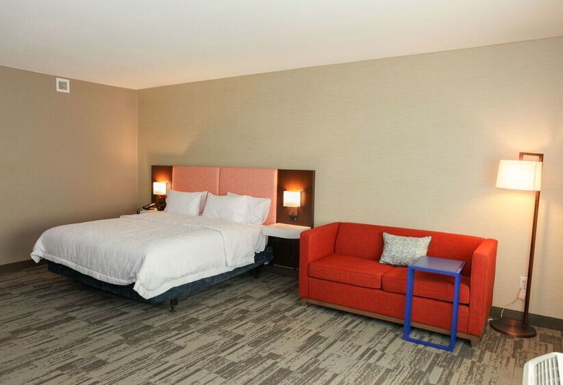 هتل Hampton Inn & Suites Lafayette Medical Center, Co