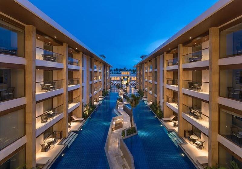 هتل Henann Crystal Sands Resort