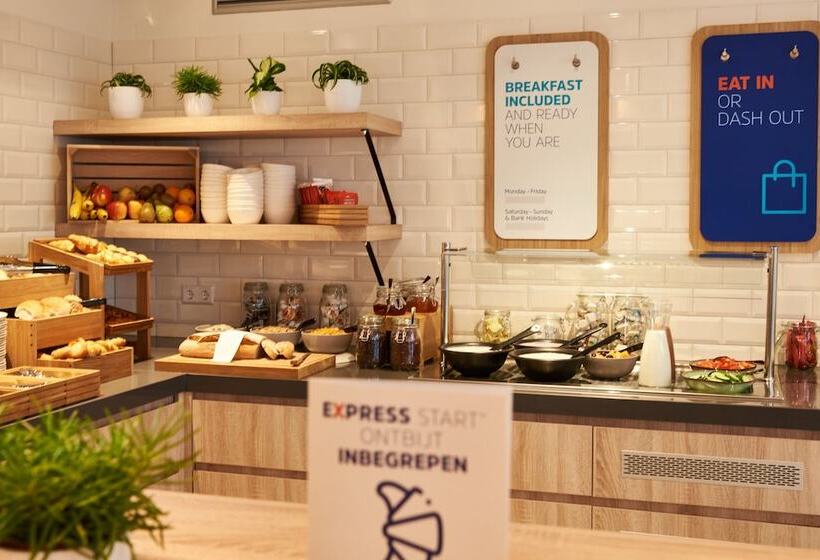 Fotos del hotel Holiday Inn Express Amsterdam - City Hall, An Ihg:  24