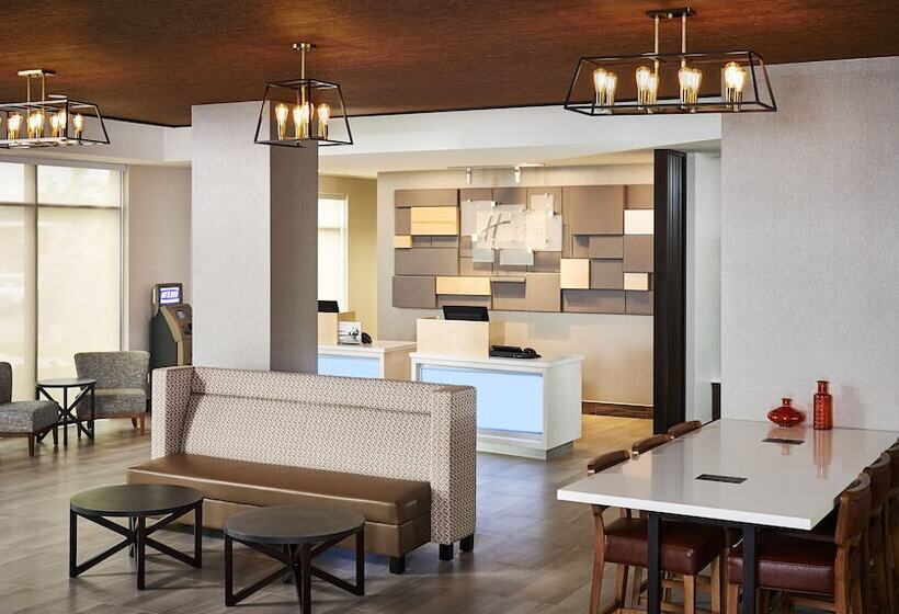 هتل Holiday Inn Express & Suites   Brantford, An Ihg