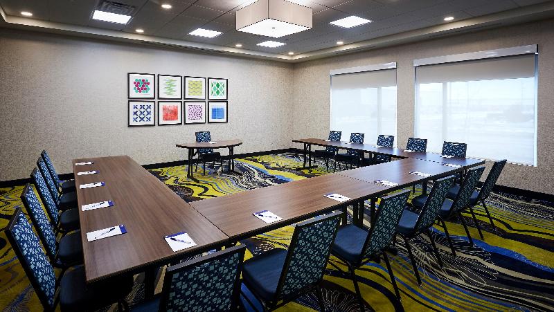 هتل Holiday Inn Express & Suites   Brantford, An Ihg