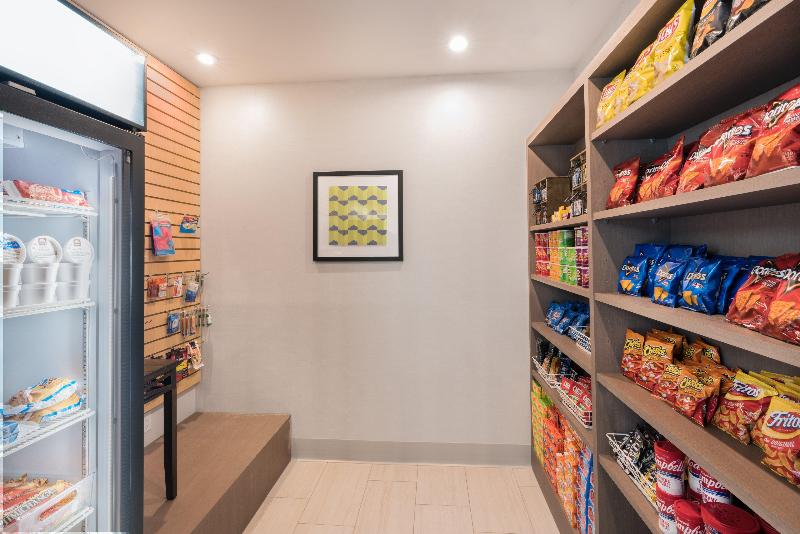 בית מלון כפרי Holiday Inn Express & Suites Lake Havasu   London Bridge, An Ihg