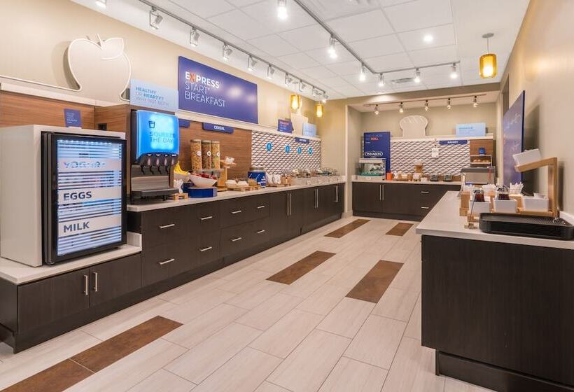 בית מלון כפרי Holiday Inn Express & Suites Lake Havasu   London Bridge, An Ihg