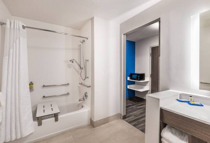 בית מלון כפרי Holiday Inn Express & Suites Lake Havasu   London Bridge, An Ihg