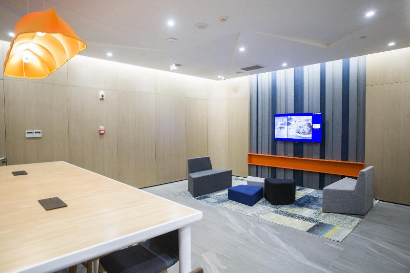 هتل Holiday Inn Express Sanya Bay By Ihg