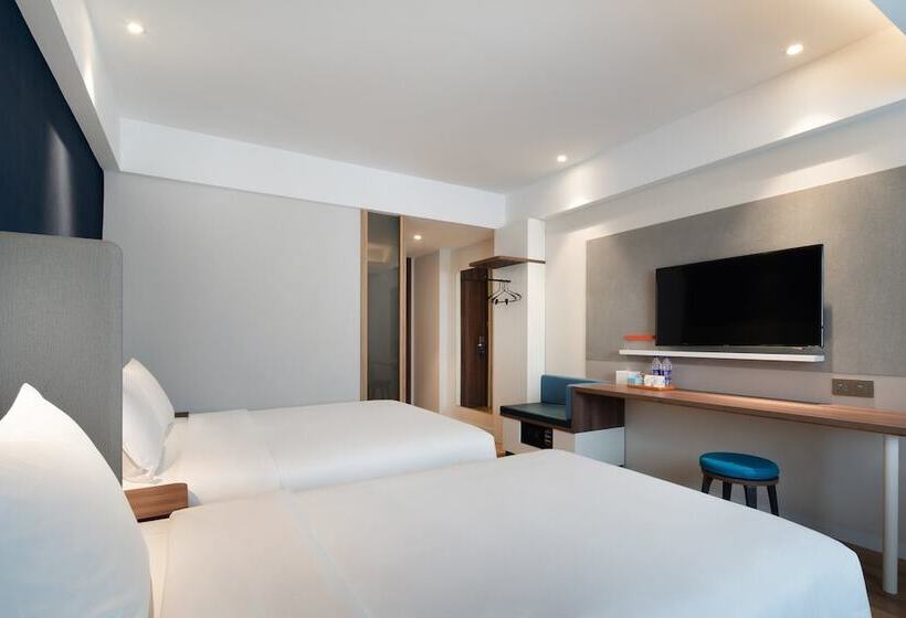 هتل Holiday Inn Express Sanya Bay By Ihg