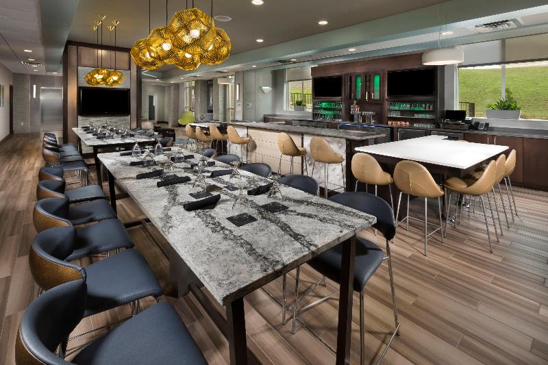 هتل Holiday Inn & Suites Arden Asheville Airport, An Ihg