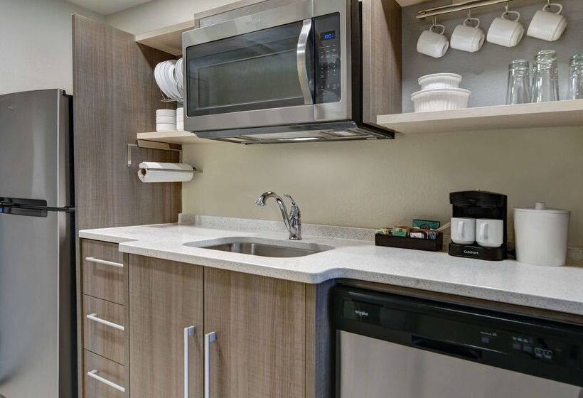 Отель Home2 Suites By Hilton Bordentown
