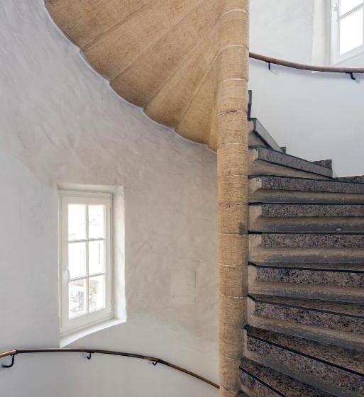 ホテル Hôtel Du Cheval Blanc