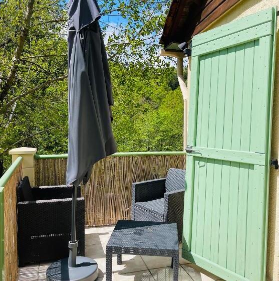 هتل Hôtel Le Moulin D'olt