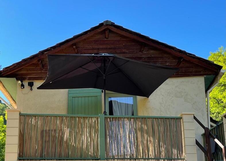 هتل Hôtel Le Moulin D'olt