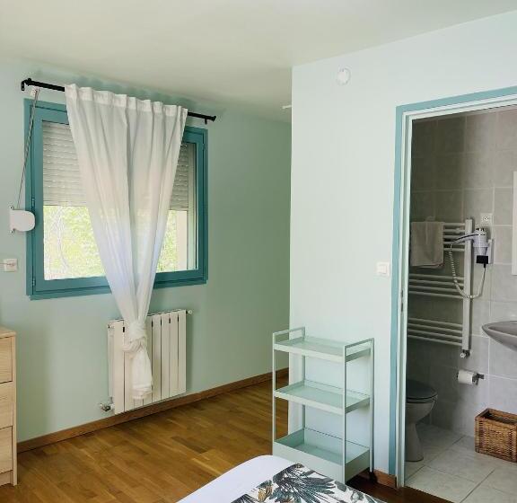 هتل Hôtel Le Moulin D'olt