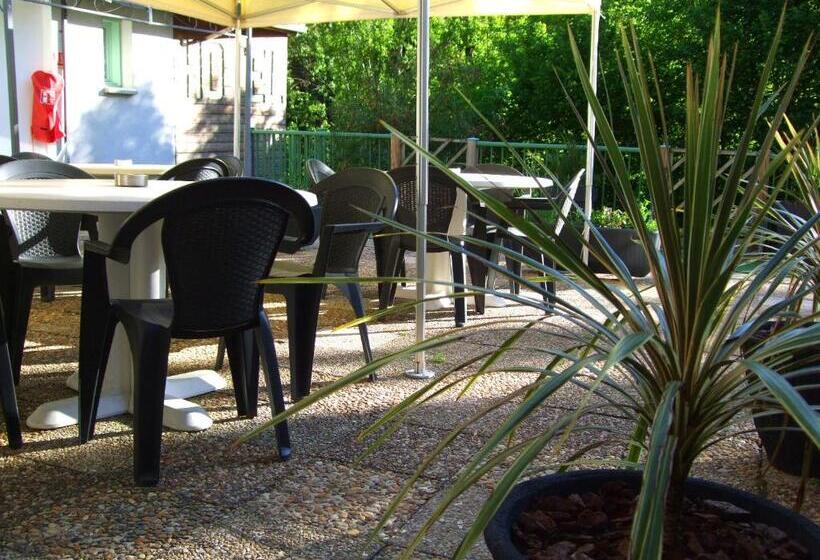 هتل Hôtel Le Moulin D'olt