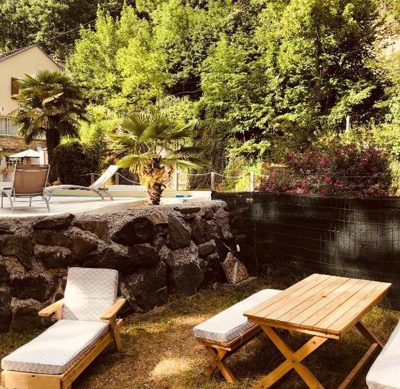 هتل Hôtel Le Moulin D'olt