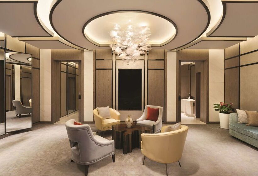 هتل Hyatt House Yinchuan Yuecaicheng