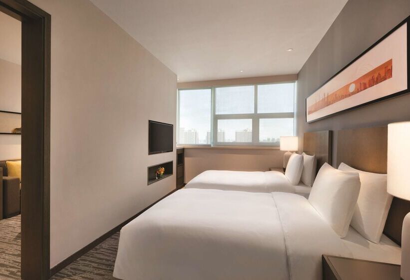 هتل Hyatt House Yinchuan Yuecaicheng