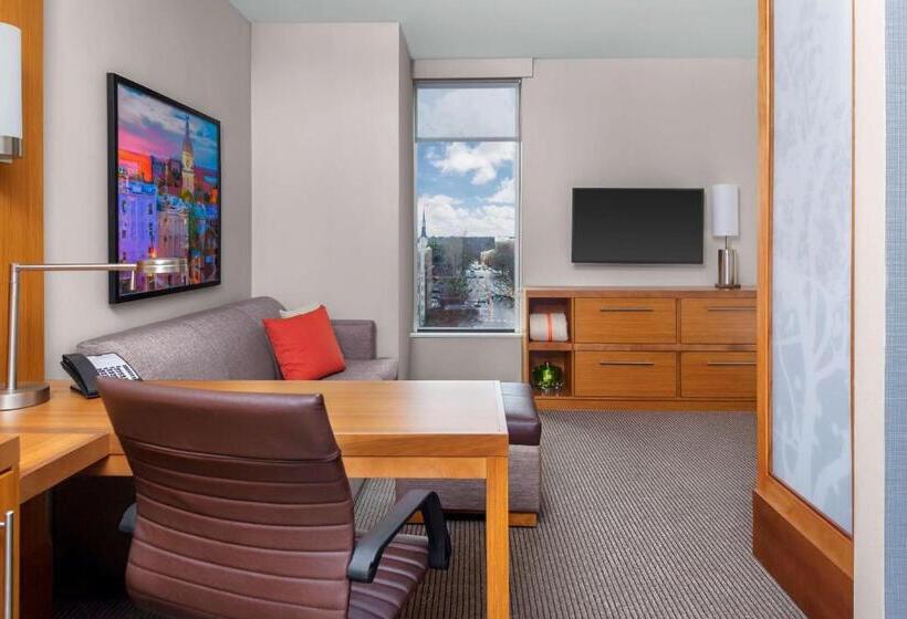 هتل Hyatt Place Athens/downtown