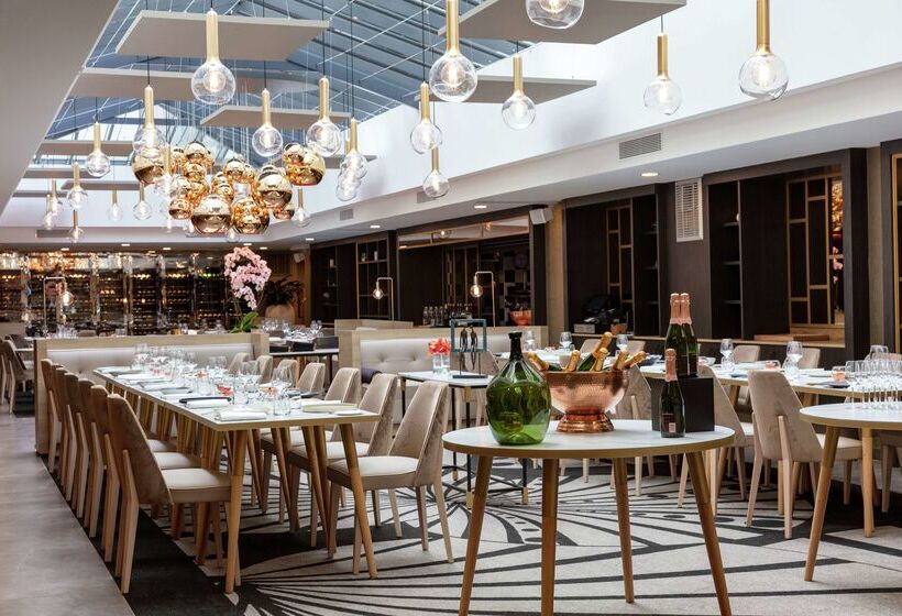 Fotos del hotel Niepce Paris , Curio Collection By Hilton:  14