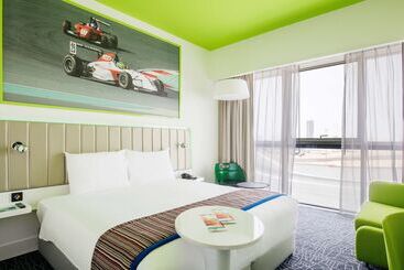 هتل Park Inn By Radisson Dubai Motor City