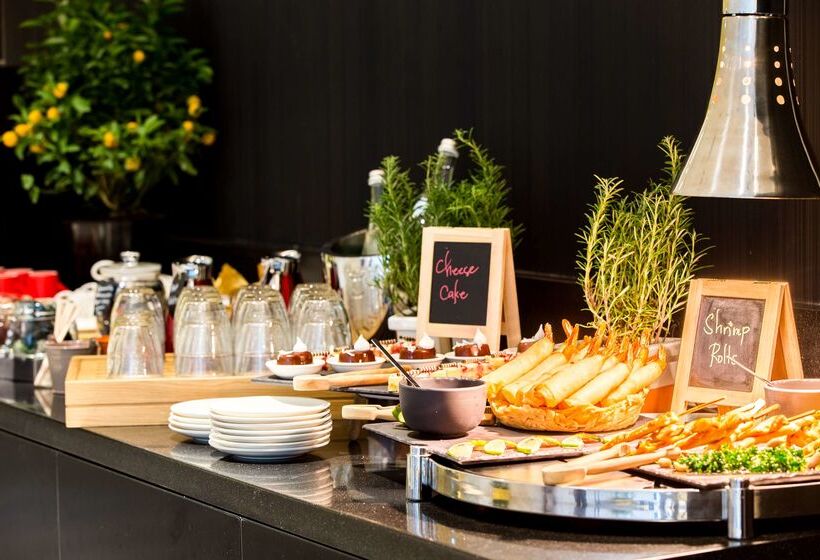 Fotos del hotel Park Inn By Radisson Dubai Motor City:  31