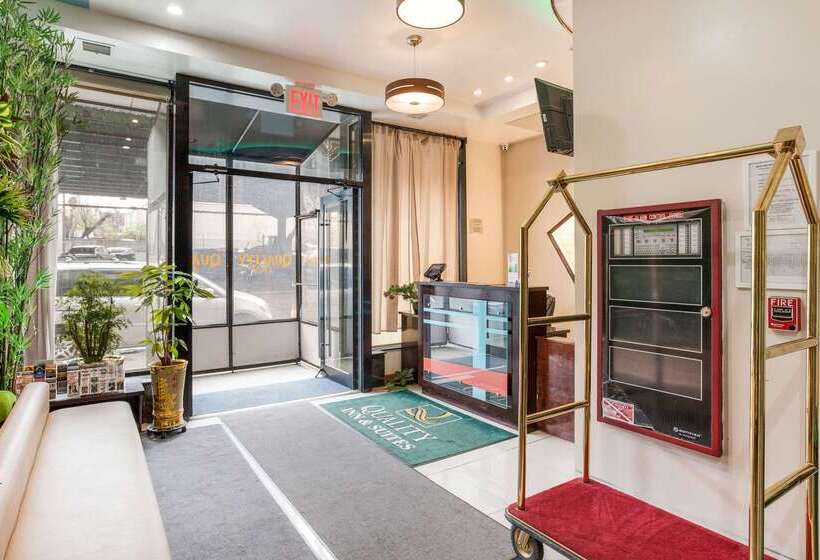 هتل Quality Inn Near Sunset Park
