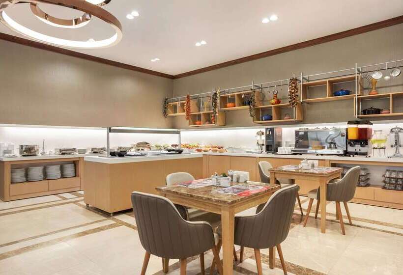 Fotos del hotel Ramada By Wyndham Istanbul Alibeykoy:  20