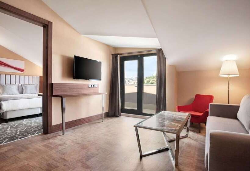 Fotos del hotel Ramada By Wyndham Istanbul Alibeykoy:  14