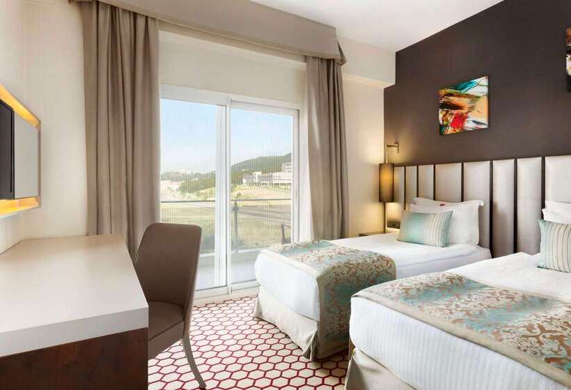هتل Ramada By Wyndham Soma