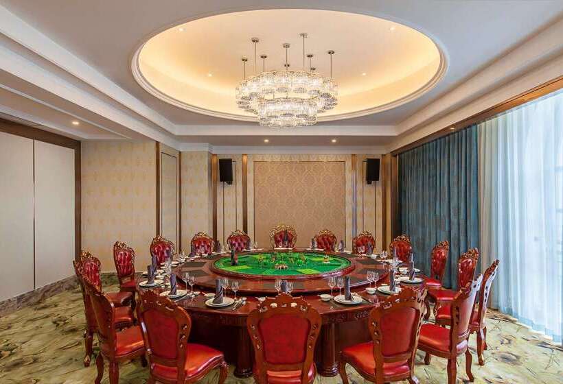 هتل Ramada By Wyndham Taixing