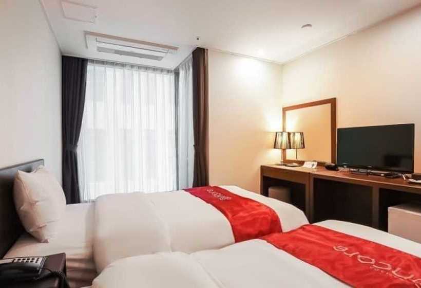 בית מלון כפרי Ramada Encore Pyeongtaek