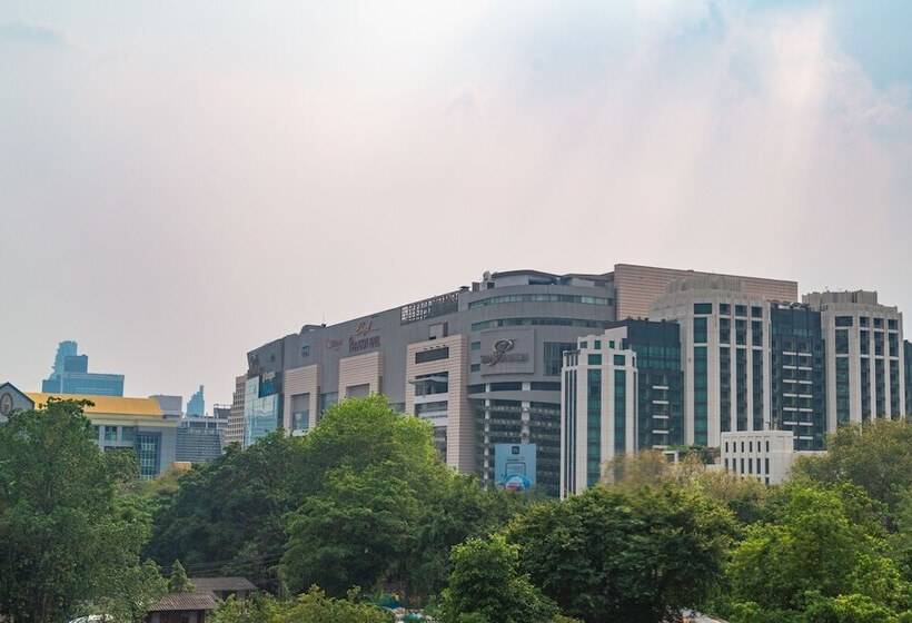 Sovereign Group Hotel At Pratunam