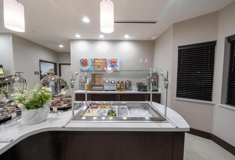 בית מלון כפרי Staybridge Suites Houston East   Baytown, An Ihg