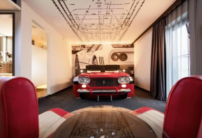 V8 Hotel Köln At Motorworld