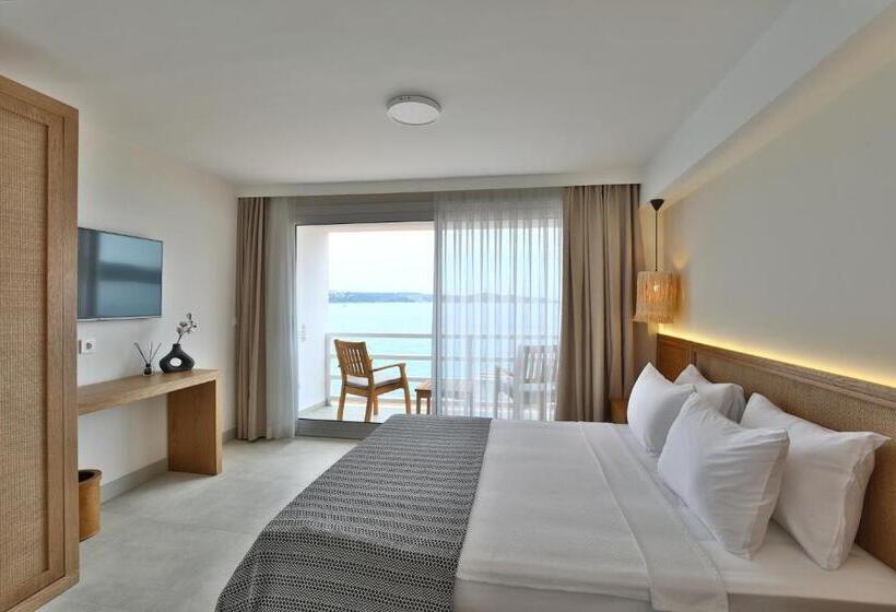 Lavinya Otel