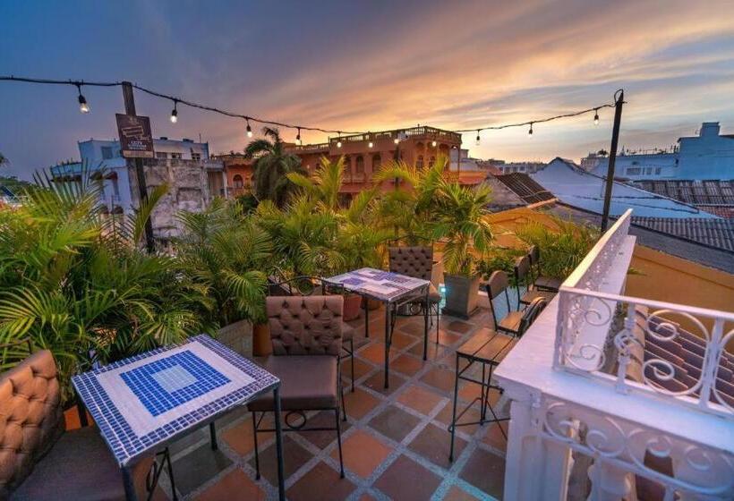 Life Is Good Cartagena Hostel