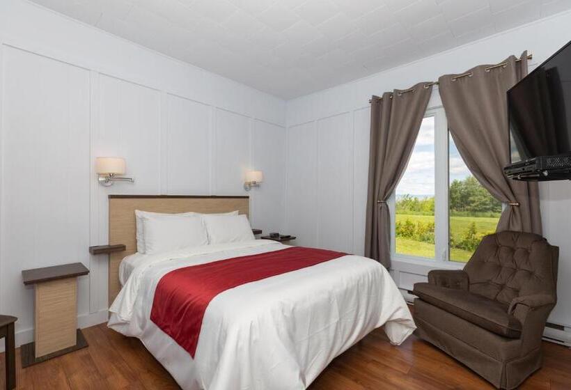 Motel Au Fleuve D'argent