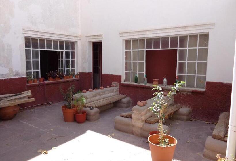 فندق صغير Hostal La Antigua