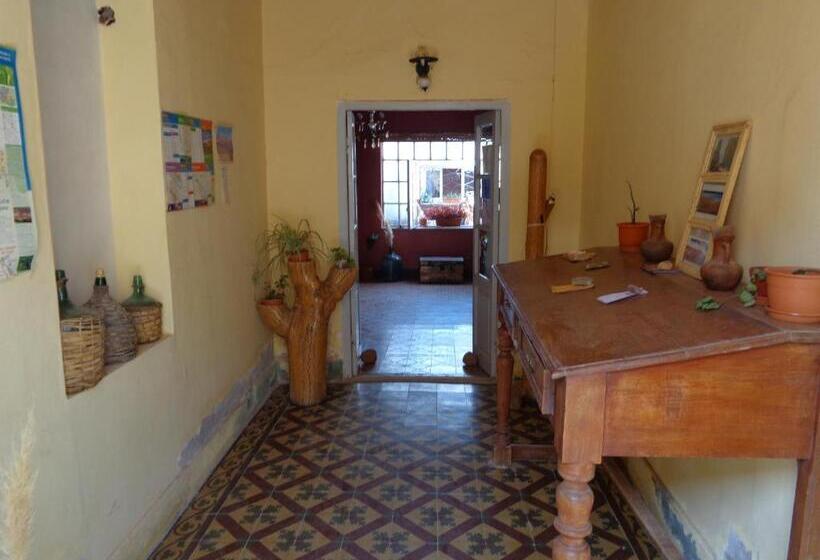 فندق صغير Hostal La Antigua