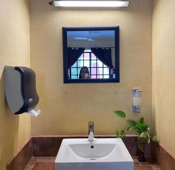 فندق صغير Hostal La Ermita